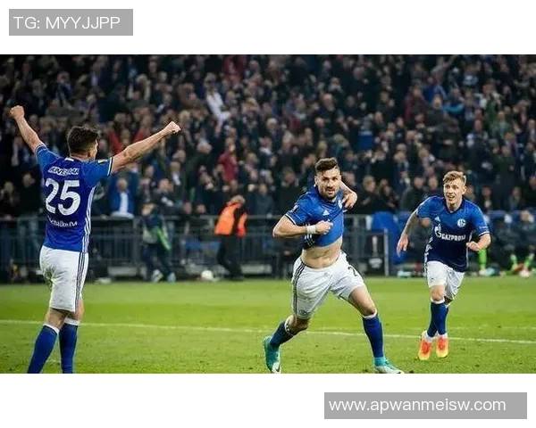 莱比锡红牛神奇逆袭沙尔克04遭翻盘！